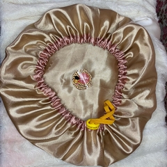 Touca em cetim dupla face e regulável - com bordinha - loja online