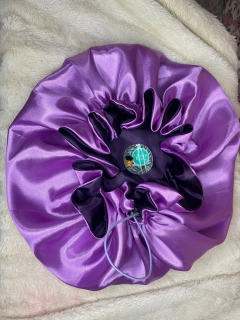 Touca dupla face Daphne “Violet” na internet