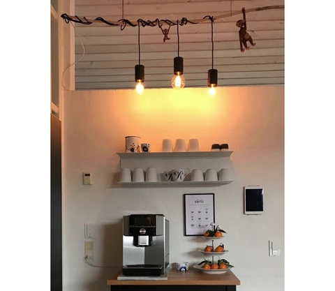 Imagem do Philips Hue White Ambiance Dimmable Smart Filament G25 l Lâmpada Globo l LED de Filamento Vintage l 1ª Geração l Mais Brilhantes l Branco Quente a Branco Frio | Compatível com Alexa, Apple Homekit & Google Assistant | Funciona com Bluetooth e/ou com a Hue Bridge