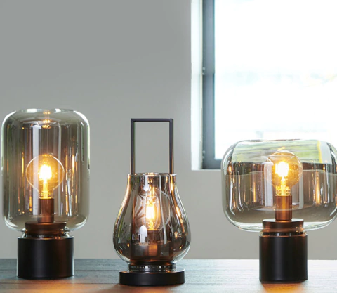 Philips Hue White Ambiance Dimmable Smart Filament G25 l Lâmpada Globo l LED de Filamento Vintage l 2ª Geração l Mais Brilhantes l Branco Quente a Branco Frio | Compatível com Alexa, Apple Homekit & Google Assistant | Funciona com Bluetooth e/ou com a Hue Bridge - buy online