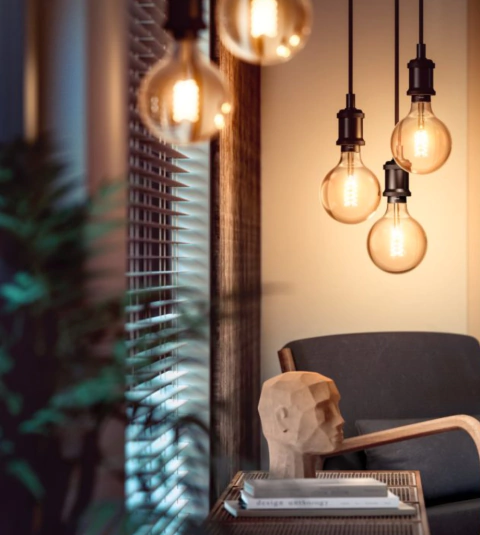 Image of Philips Hue G125 l Lâmpada Bluetooth Filamento l Retrô Vintage l Globo Gigante l 220V l Compatível com Alexa, Apple Homekit & Google Assistant | Funciona com Bluetooth e/ou com a Hue Bridge