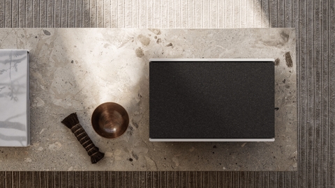 Bang & Olufsen Beosound Level 2-Pack l Gold Tone l Portable & Smart 360º Speaker l Multi-Room Speaker l Alto-falante Portátil Inteligente l Poderoso Portátil de 210W l Bluetooth & Wi-Fi l 16 horas de Bateria l Resistente a Respingos de Água e Poeira l Chromecast & Google Assistant Integrados l Compatível com Apple 2 & Spotify Connect l Recomendado para áreas de 10m² até 100m² - Loja do Jangão - InterBros