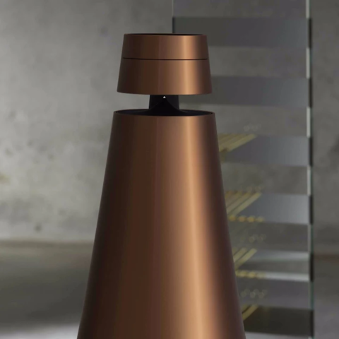 Bang & Olufsen Beosound 1 l Bronze Tone l Portable Wireless Wi-Fi & Bluetooth Speaker l Auto Falante Sem Fio Portátil 360º l Bateria de até 12 horas l Acoustic Lens Technology l WiFi & Bluetooth l Chromecast & Google Assistant Integrados l Compatível com Apple 2 & Spotify Connect l Recomendado para áreas de 10m² até 50m² - buy online