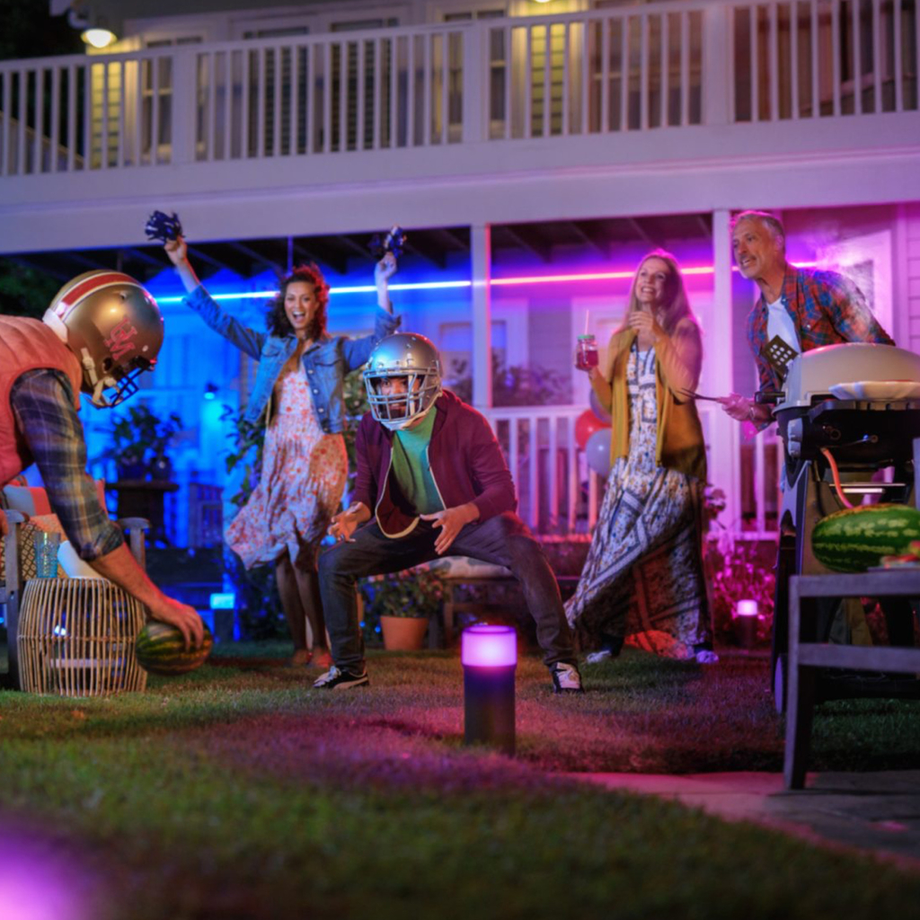 Imagem do Philips Hue White & Color Ambiance Outdoor Smart LightStrip l Fita de Led Outdoor 2 mts l 2ª Geração l Fluxo Luminoso 850 lumen l Compatível com a Alexa, Apple Homekit & Google Assistant | Requer Hue Bridge