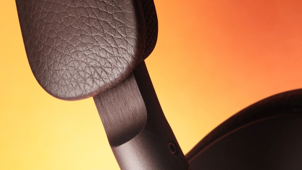 Bang & Olufsen Beoplay H95 , Over-Ear Wireless Headphones , Premium Comfortable , Excepcional cancelamento de ruído ativo adaptativo (ANC) , Driver de titânio eletrodinâmico com ímãs de neodímio, Escolha a cor