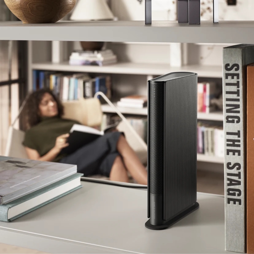 Bang & Olufsen Emerge Cor Black Anthracite , Chromecast & Google Assistant Integrados , Compatível com Apple 2 & Spotify Connect, Recomendado para áreas de 5m² até 30m²