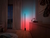 Philips Hue White & Color Ambiance Gradient Floor Signe + Philips Hue Play Gradient Light Tube Large TVs de 60" e Maiores - Loja do Jangão - InterBros