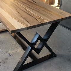 MESA DE PETIRIBI PATAS W en internet
