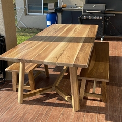 MESA DE PETIRIBI DE 2.40 X 1.00 + BANCOS SIN RESPALDO en internet