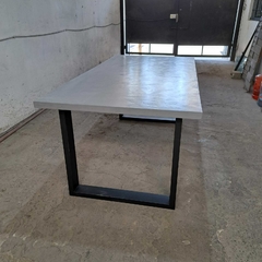 MESA DE MICROCEMENTO