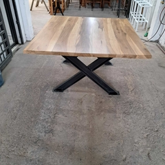 MESA DE PETIRIBI DE 1.40 X 1.60 - comprar online