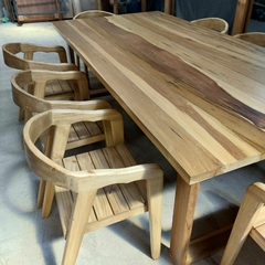 MESA DE PETIRIBI + SILLAS COLONIALES - Muebles Priscob