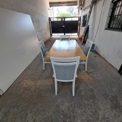 MESA EXTENSIBLE BICOLOR + 4 SILLAS - tienda online