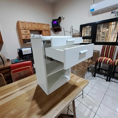 MESA DE LUZ EN MELAMINA en internet