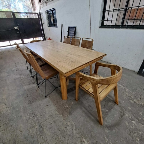 MESA ESTILO CAMPO DE 2.40 X 1.00 PATAS Y + 6 SILLAS TULUM + 2 SILLAS COLONIALES