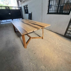 Imagen de MESA DE GUAYUBIRA PATAS Y