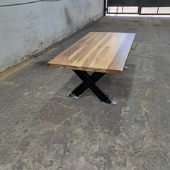 MESA RATONA EN PETIRIBI PATAS DE HIERRO - comprar online