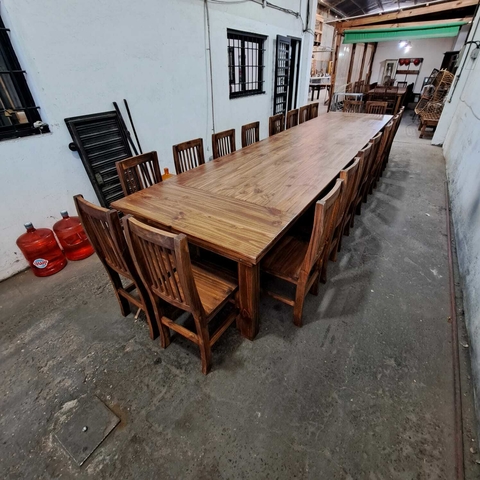 MESA ESTILO CAMPO DE 5.00 x 1.20 HIDROLAQUEADA + 20 SILLAS ENCERADAS