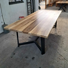 MESA DE PETIRIBI PATAS MODELO Y - tienda online
