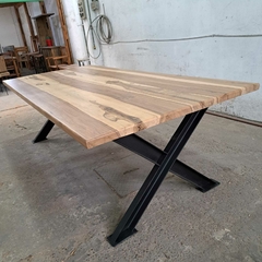 Imagen de MESA DE PETIRIBI PATAS UPN