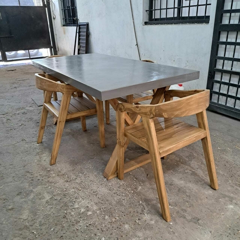 MESA DE MICROCEMENTO PATAS W + SILLAS COLONIALES