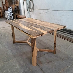 MESA DE GUAYUBIRA PATAS MODELO Y en internet
