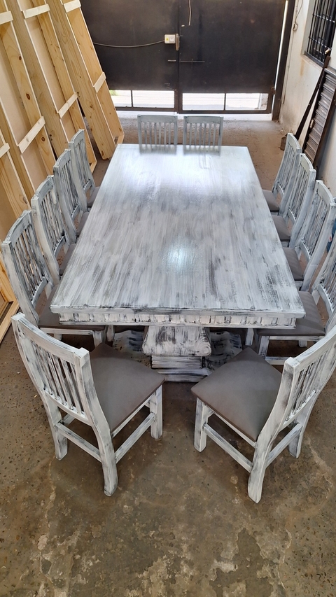 MESA RESTORATION PATAS FRANCESAS + SILLAS HINDU