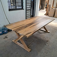 Imagen de MESA DE GUAYUBIRA DE 2.40 X 1.20