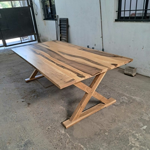 MESA DE GUAYUBIRA DE 2.40 X 1.20