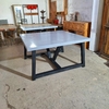 MESA DE MICROCEMENTO PATAS CABALLETE CUADRADA