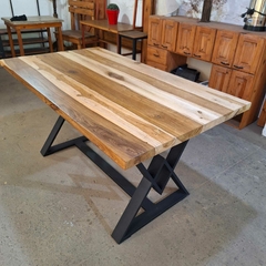 MESA DE PETIRIBI PATAS W