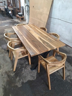 MESA DE PETIRIBI PATAS X + COLONIALES en internet