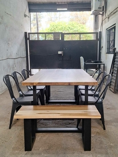 MESA DE PETIRIBI + SILLAS + BANCOS