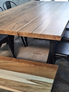 MESA DE PETIRIBI + SILLAS + BANCOS - comprar online