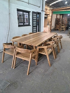 MESA DE PETIRIBI + SILLONCITOS DE PINO MACIZO en internet