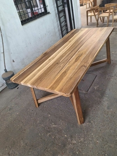 MESA DE PETIRIBI PUNTAS REDONDEADAS - Muebles Priscob