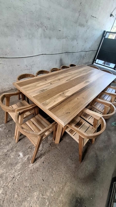 MESA DE PETIRIBI PATAS Y + SILLAS COLONIALES - Muebles Priscob