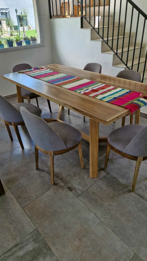 MESA DE PETIRIBI + SILLAS GINGER