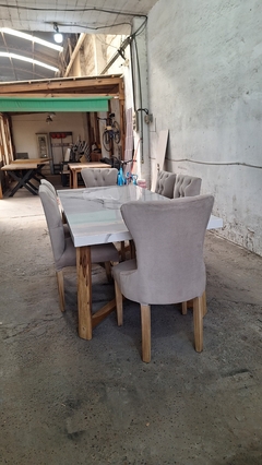 MESA DE SPL + SILLAS VESTIDAS + SILLAS MARTINA - Muebles Priscob