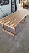 MESA ENCHAPADA EN PETIRIBI