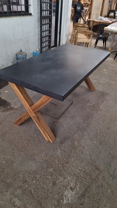 MESA DE MICRO CON PATAS X en internet