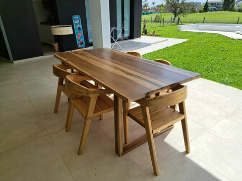 MESA DE PETIRIBI + COLONIALES