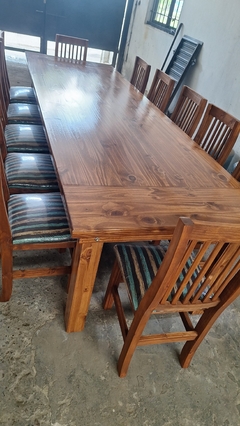Imagen de MESA ESTILO CAMPO + SILLAS TAPIZADAS