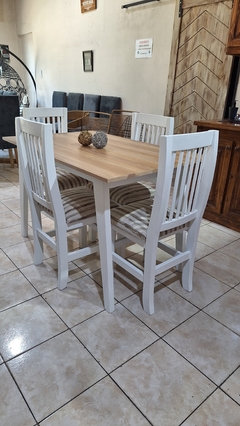 MESA DE MELAMINA + SILLAS HINDU en internet