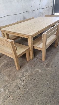 MESA ESTILO CAMPO + 6 BANCOS CON RESPALDO