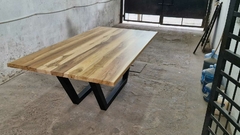 MESA DE PETIRIBI PATAS SKY