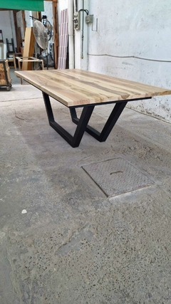 MESA DE PETIRIBI PATAS SKY - tienda online