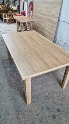 MESA DE PETIRIBI PATAS PARIS - tienda online