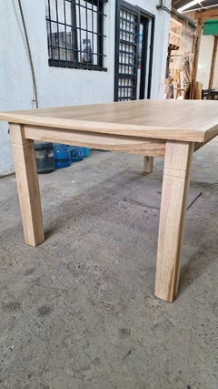 MESA DE PETIRIBI PATAS PARIS en internet