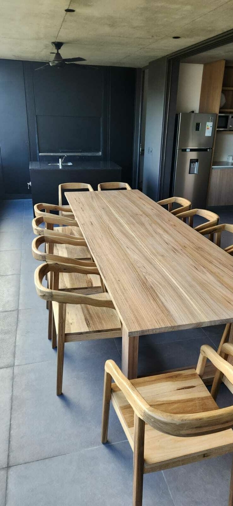 MESA DE PETIRIBI + SILLAS BALI